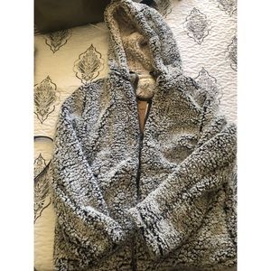 Thread and supply Brandon fleece